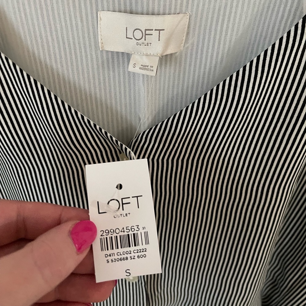 Loft Outlet Black and White Pinstriped Peplum Tank - Picture 4 of 7